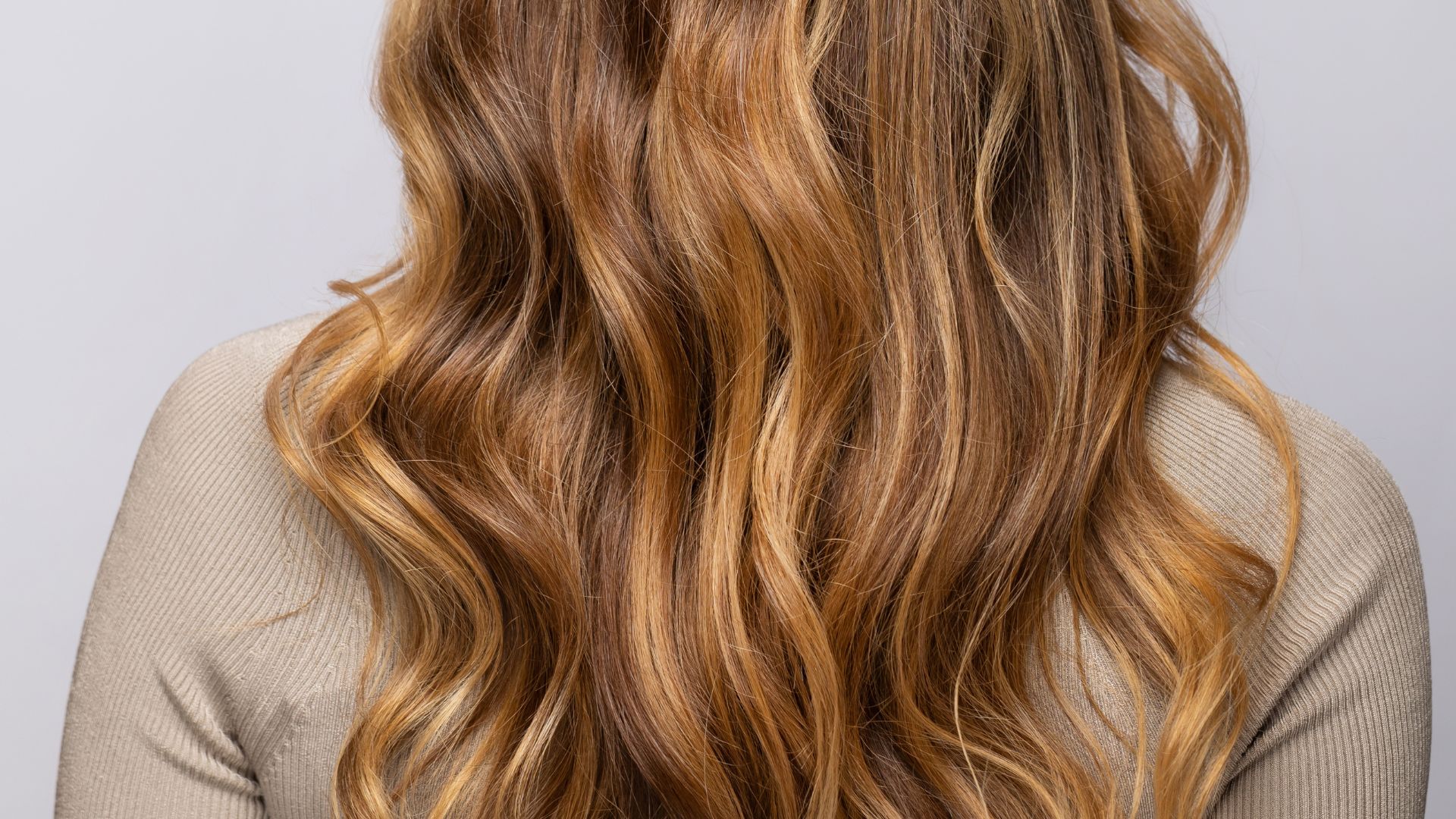 Μπαλαγιάζ σε καστανά μαλλιά: Tips-Behairstyle.gr