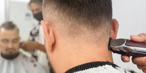 3 Men's haircuts for round faces-Behairstyle.gr